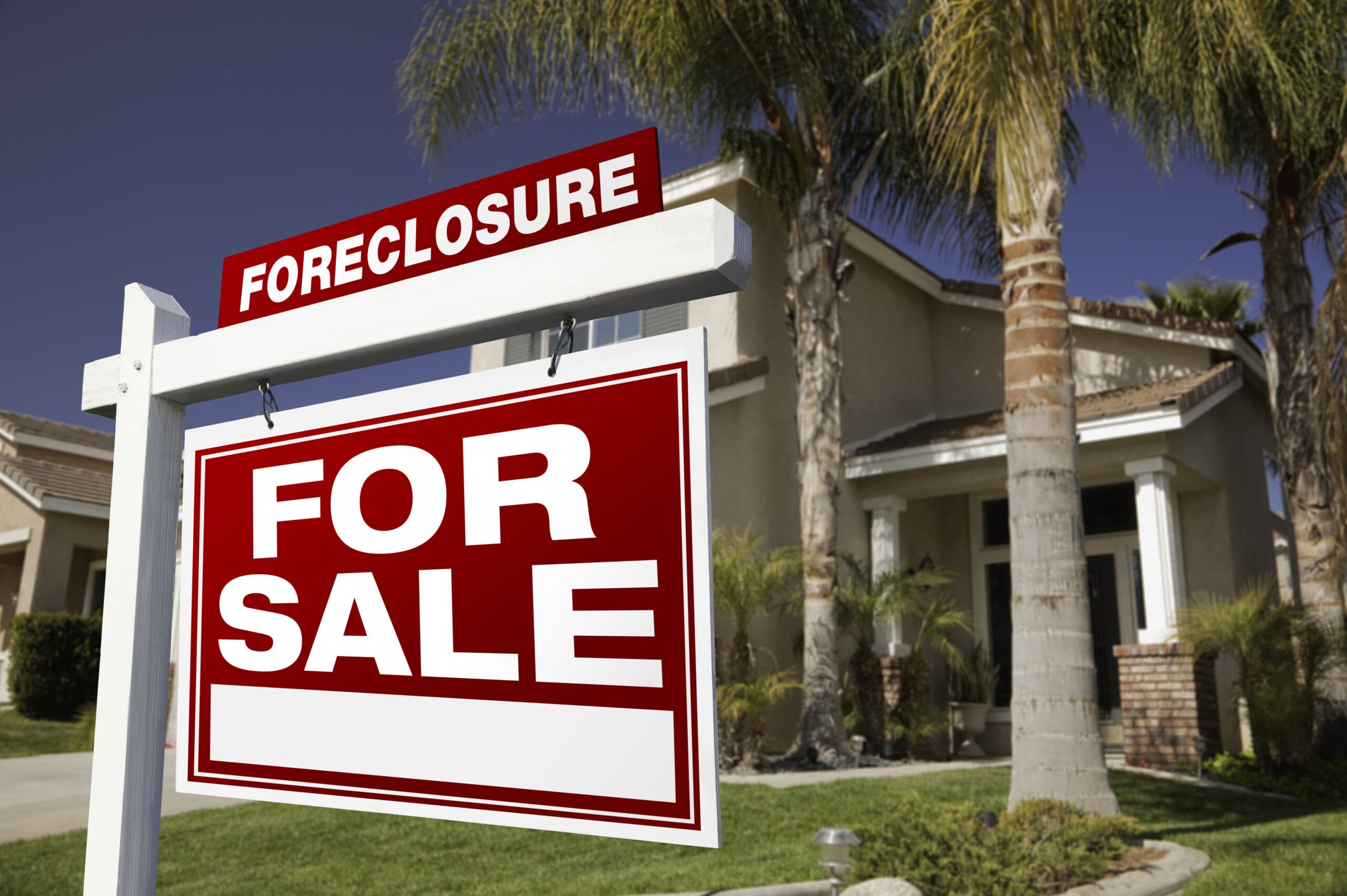 How to Help a Client Purchase a Foreclosure