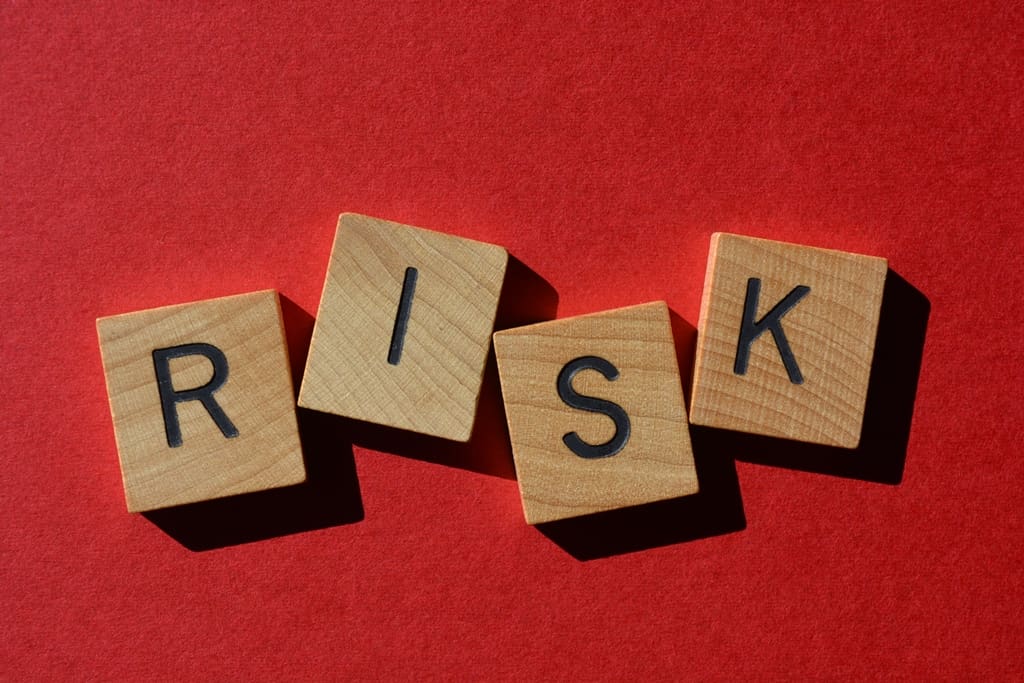 A Guide to Reducing Legal Risks in Real Estate Transactions