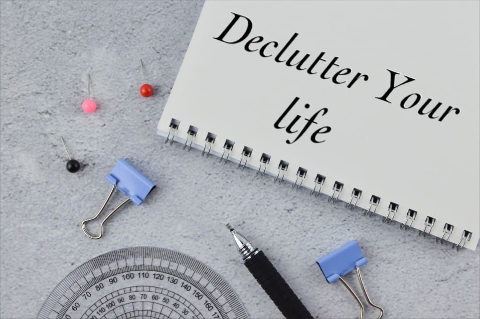 How to Stage a Home for a Quick Sale: Declutter