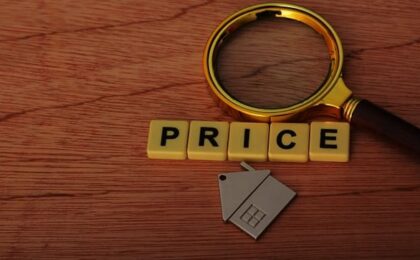 How to Know When to Lower a Listing Price: A Guide for Real Estate Agents