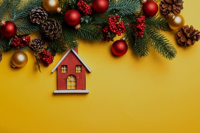 How to Effectively Market a Home During the Holidays