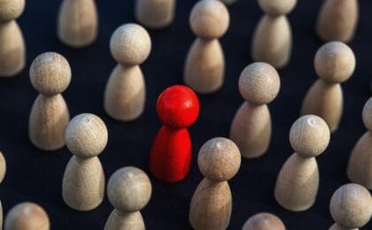 How to Stand Out in a Crowded Market: Unique Selling Points for Real Estate Agents